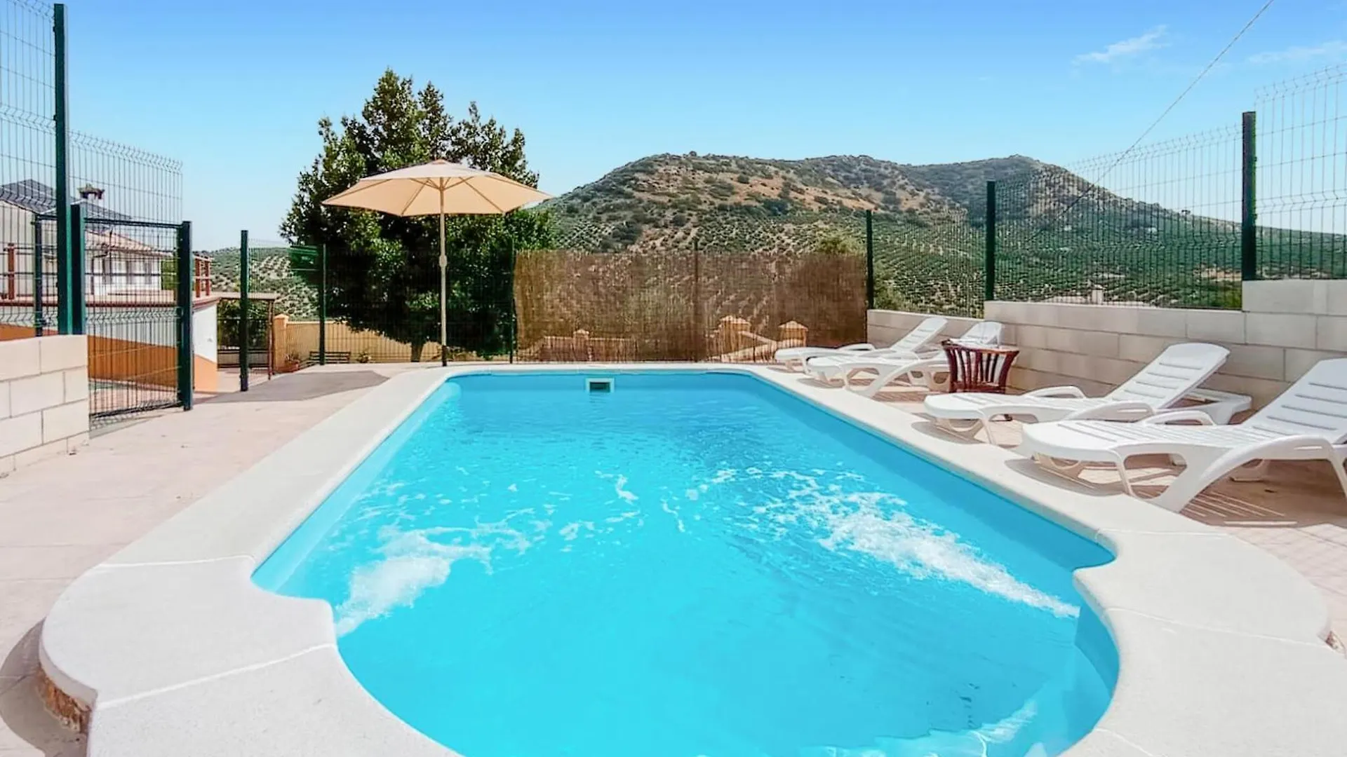 Holiday home Gorgeous Home In Puertollano Las Caserias
